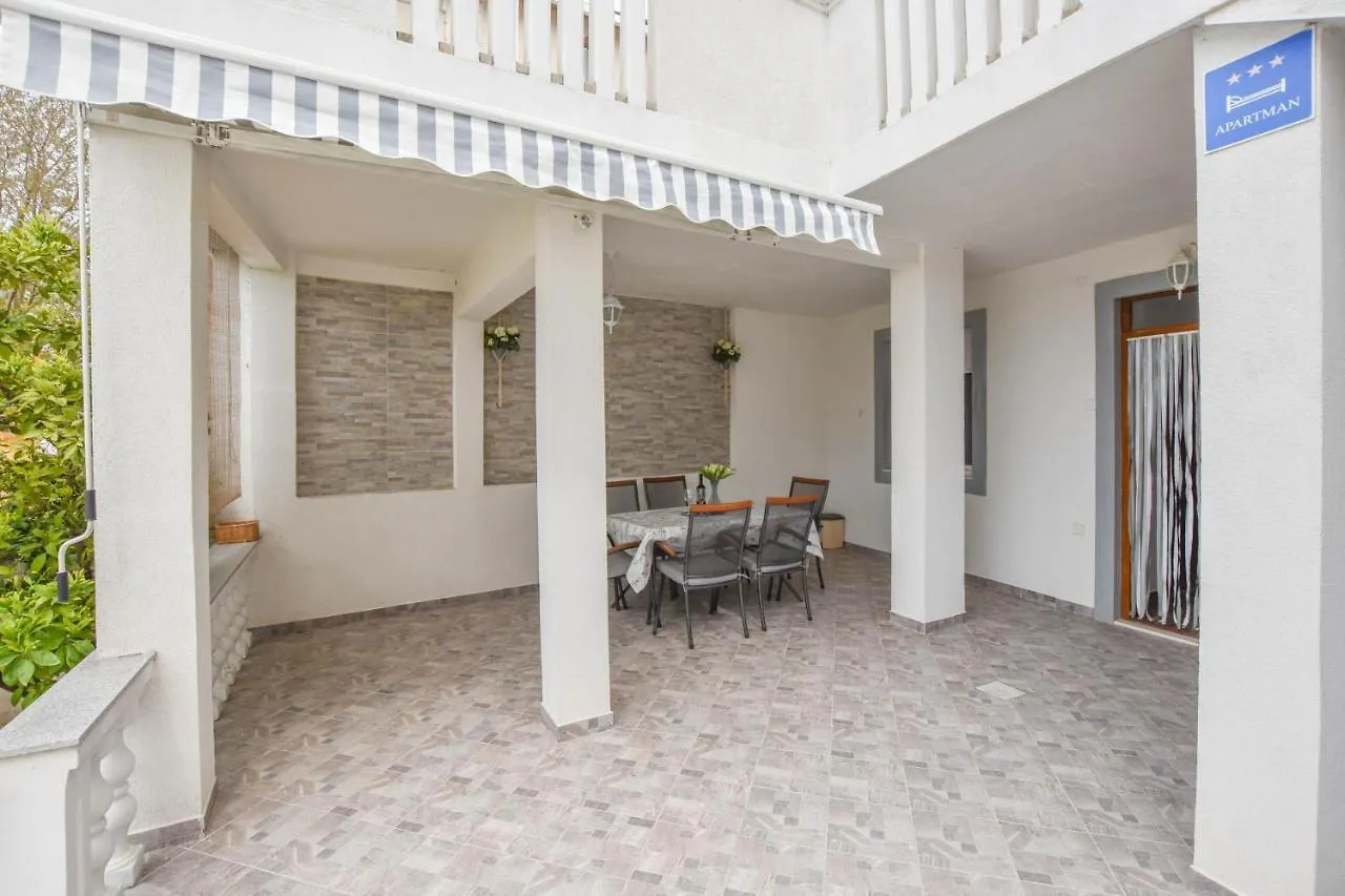 Apartment Rota Turanj